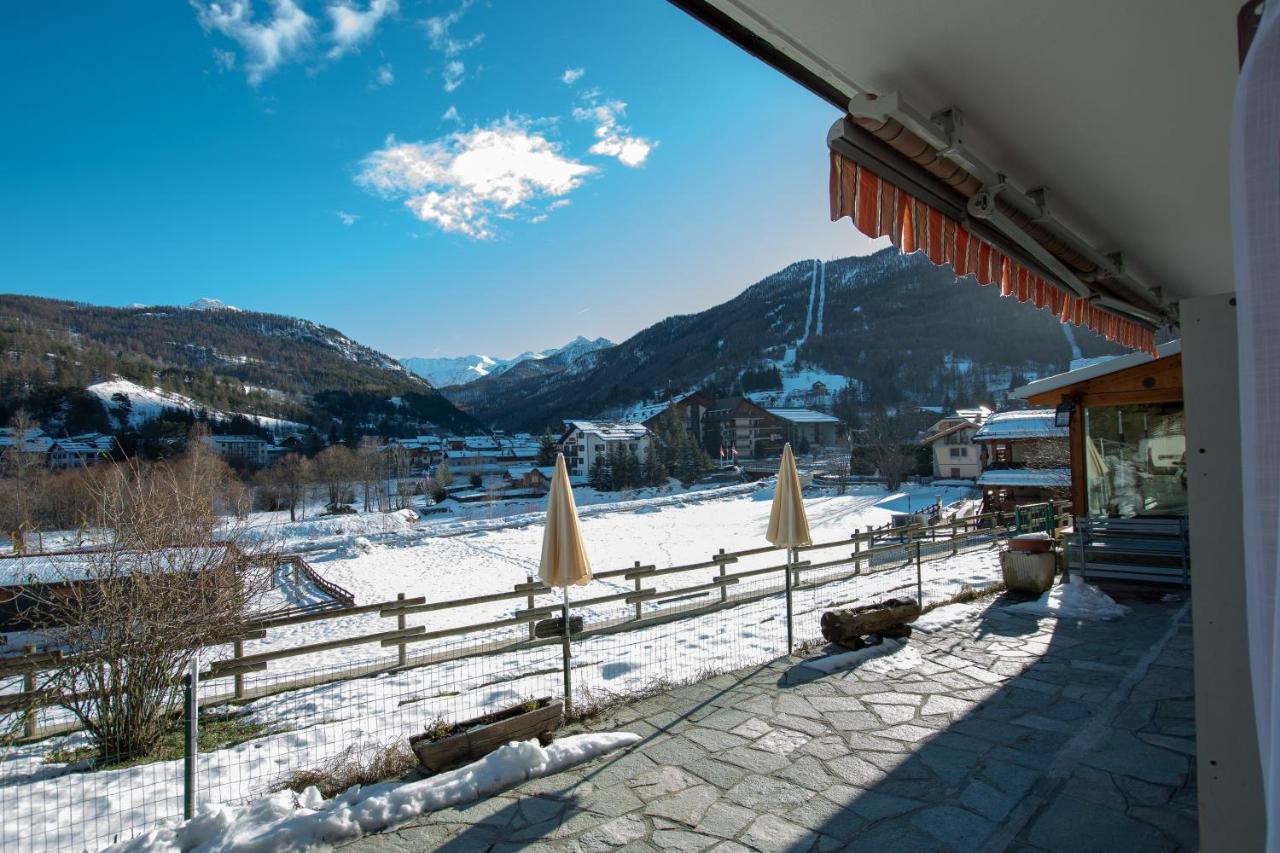 Casa Per Ferie Beatorosaz Hotel Cesana Torinese Exterior photo
